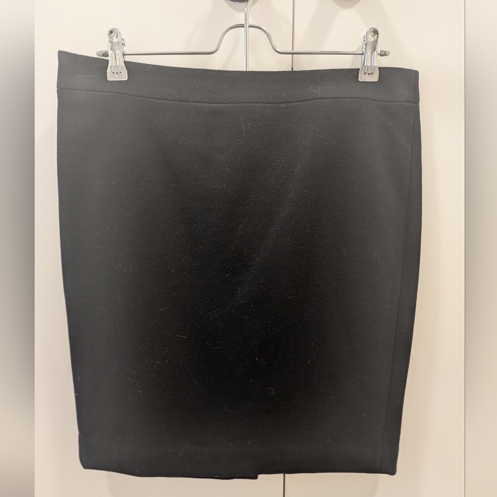 The Pencil Skirt JCrew Size 8 Black